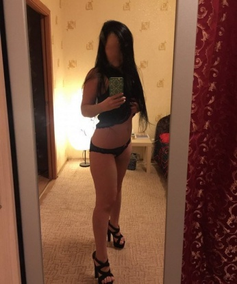 Кариночка, 21 год, 4 размер груди